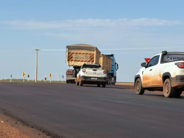 Vereadores apresentam Emenda &agrave; LDO 2027 de R$ 2 milh&otilde;es visando capta&ccedil;&atilde;o de recursos para pavimenta&ccedil;&atilde;o asf&aacute;ltica nos distritos de Piratininga e Parque &Aacute;gua Limpa
