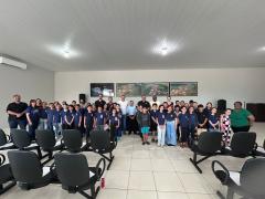 A ESCOLA VAI &Agrave; C&Acirc;MARA: ALUNOS DO 4&ordm; ANO VIVENCIAM O PODER LEGISLATIVO