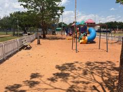 Vereadora indica manuten&ccedil;&atilde;o do parquinho infantil da Pra&ccedil;a Municipal de Boa Esperan&ccedil;a do Norte