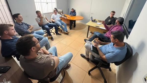 C&acirc;mara, Sindicato Rural e Prefeitura discutem regulariza&ccedil;&atilde;o de im&oacute;veis rurais em Boa Esperan&ccedil;a do Norte